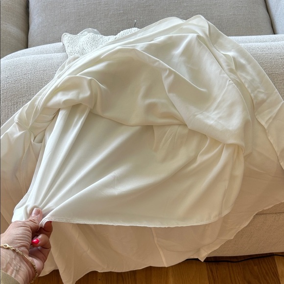 Chic White Sleeveless Maxi Dress - Picture 7 of 8